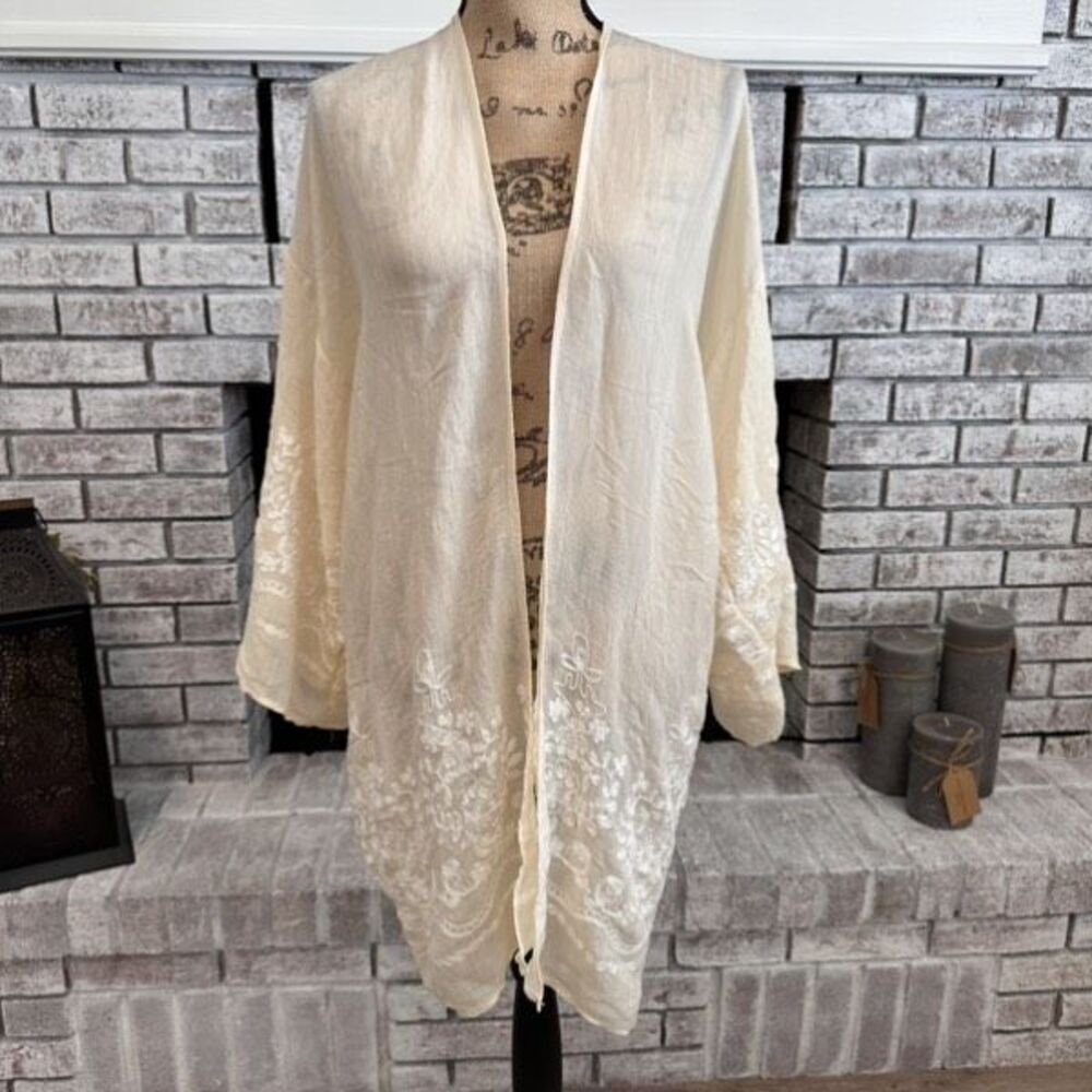 Boutique lightweight gauzy embroidered cream beachy coverup kaftan OS Large